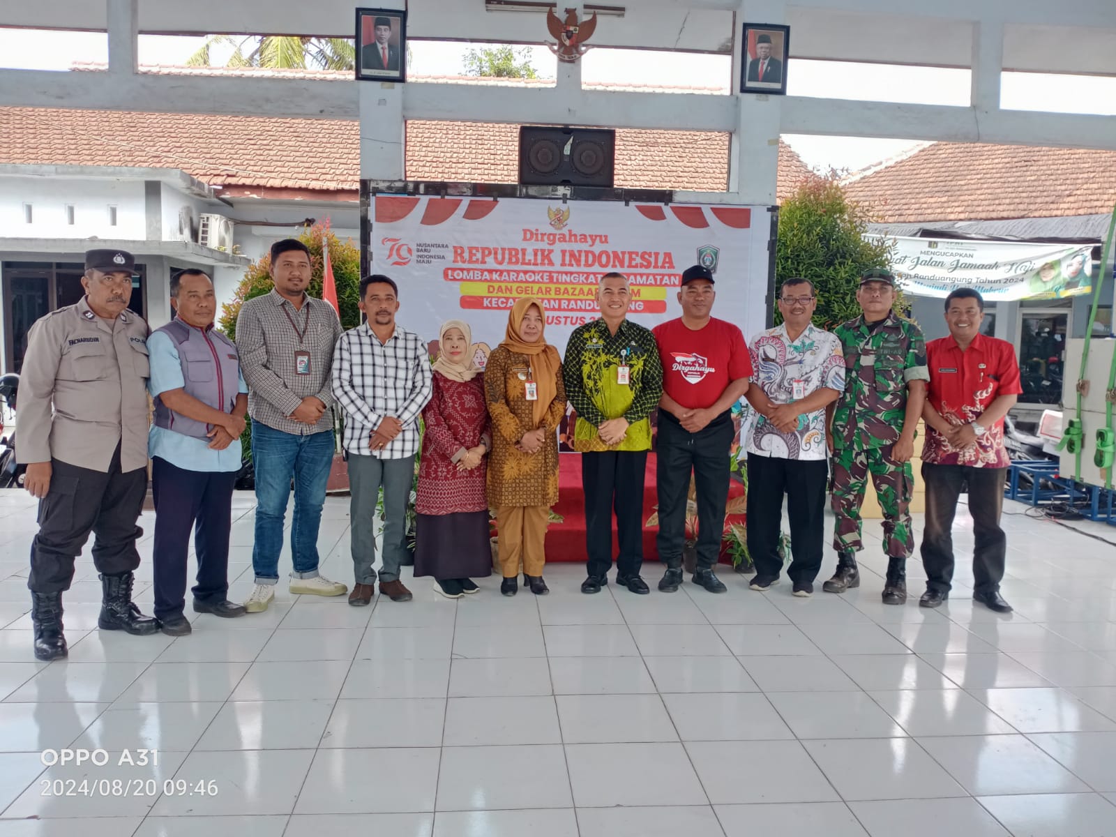Lomba Karaoke Tingkat Kecamatan dan Gelar Bazar UMKM Kecamatan Randuagung