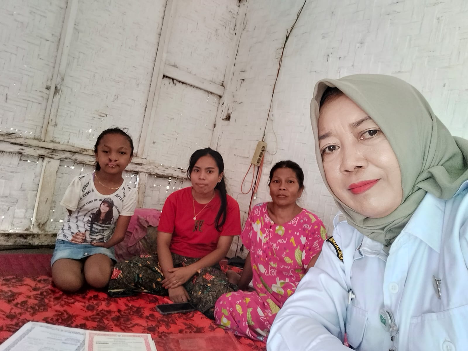Kunjungan Kepada Masyarakat yang Kurang Mampu
