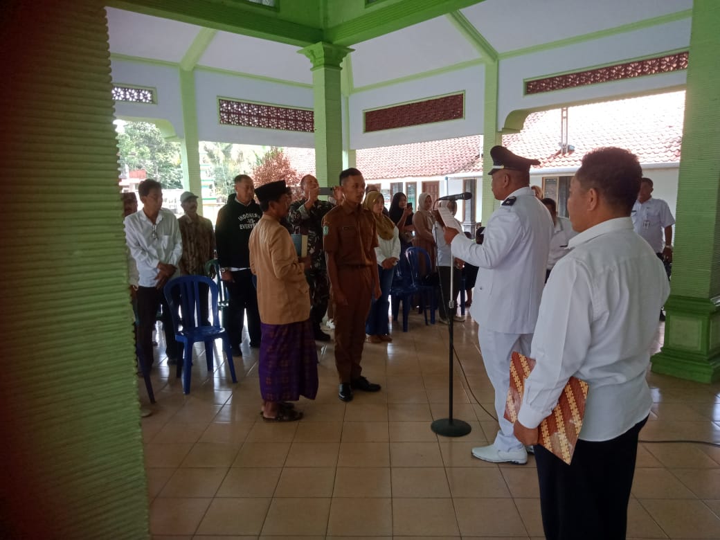 Pelantikan Perangkat Desa